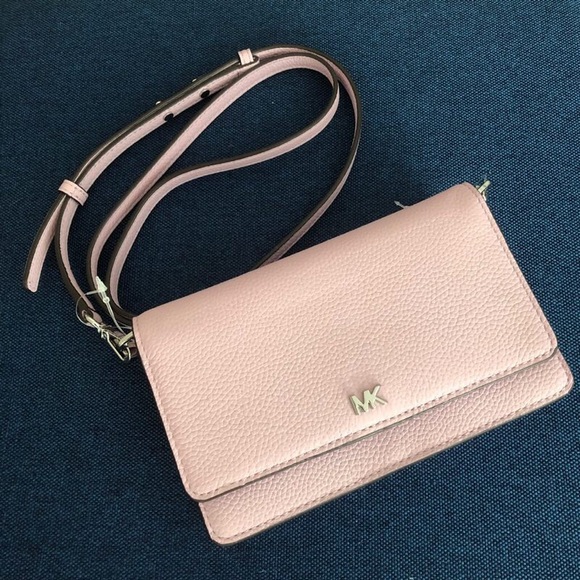 [NEW] Michael Kors Crossbody - Picture 1 of 4